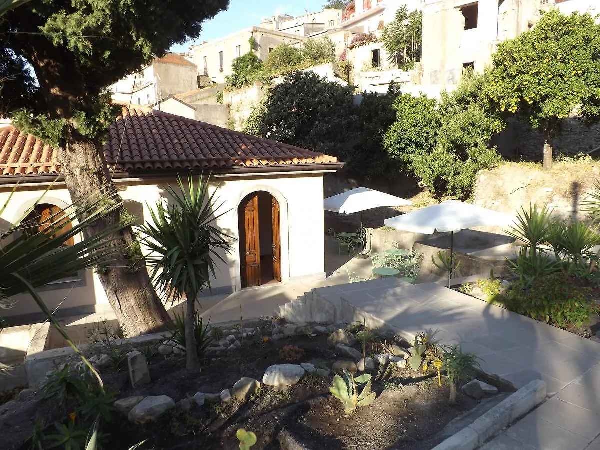 Albergo Diffuso Borgo Gallodoro 3*,  Italy