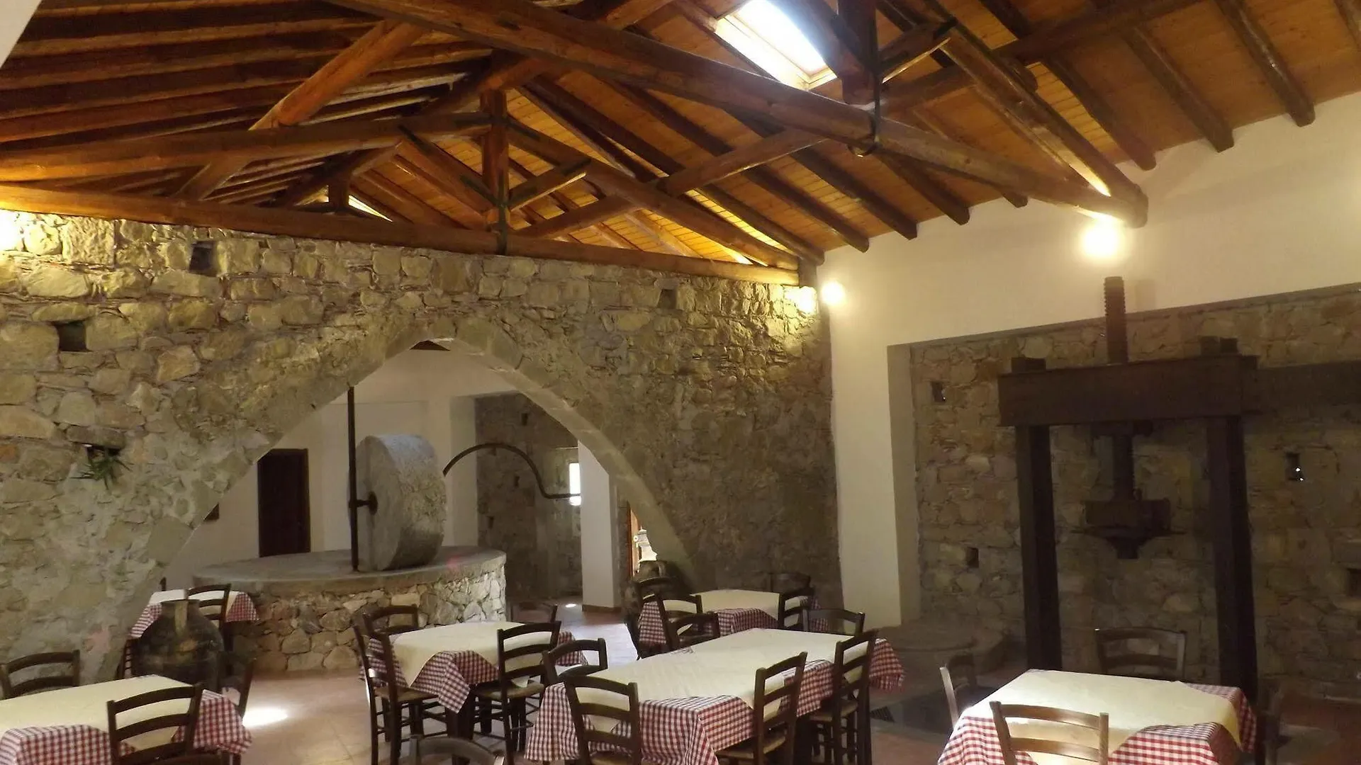 Hotel Albergo Diffuso Borgo Gallodoro
